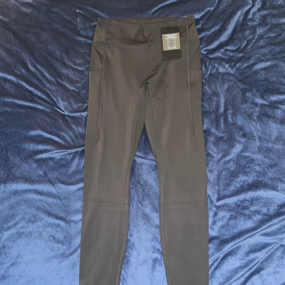 Fabletics size M high-waisted legging